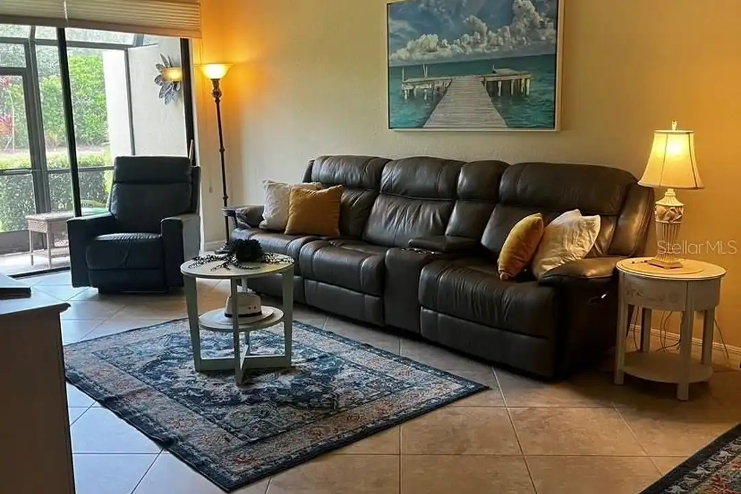 6760 Willowshire Way - View 6