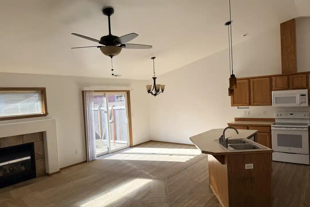 7104 163rd St E - View 5
