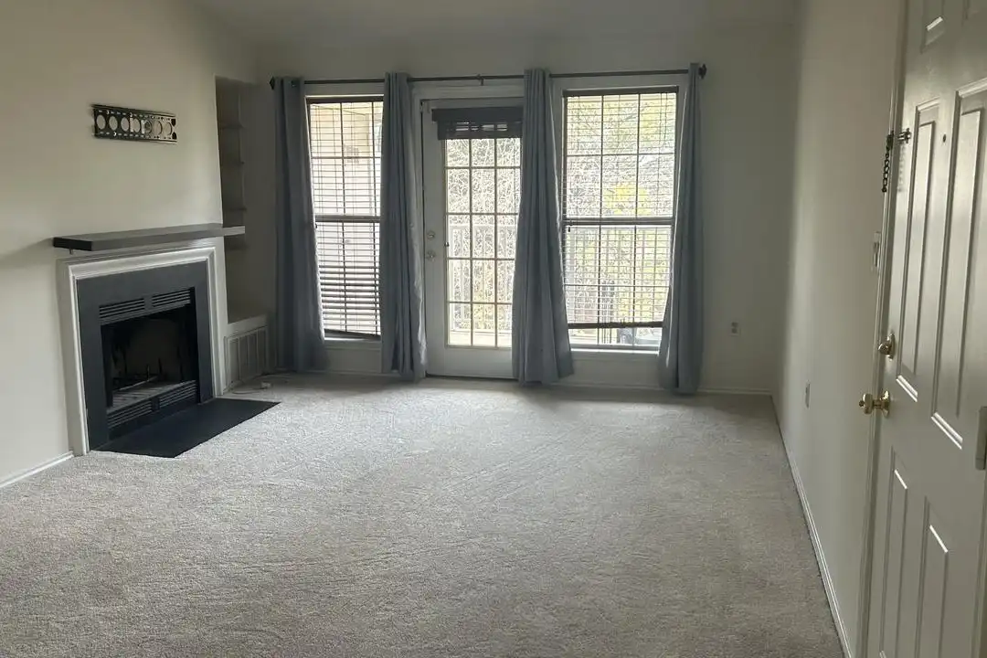 21026 Timber Ridge Terrace unit 303 - View 6