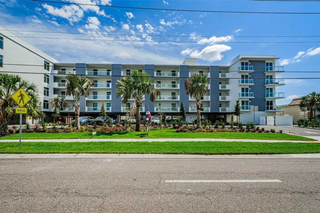 415 Island Way #509 - View 3