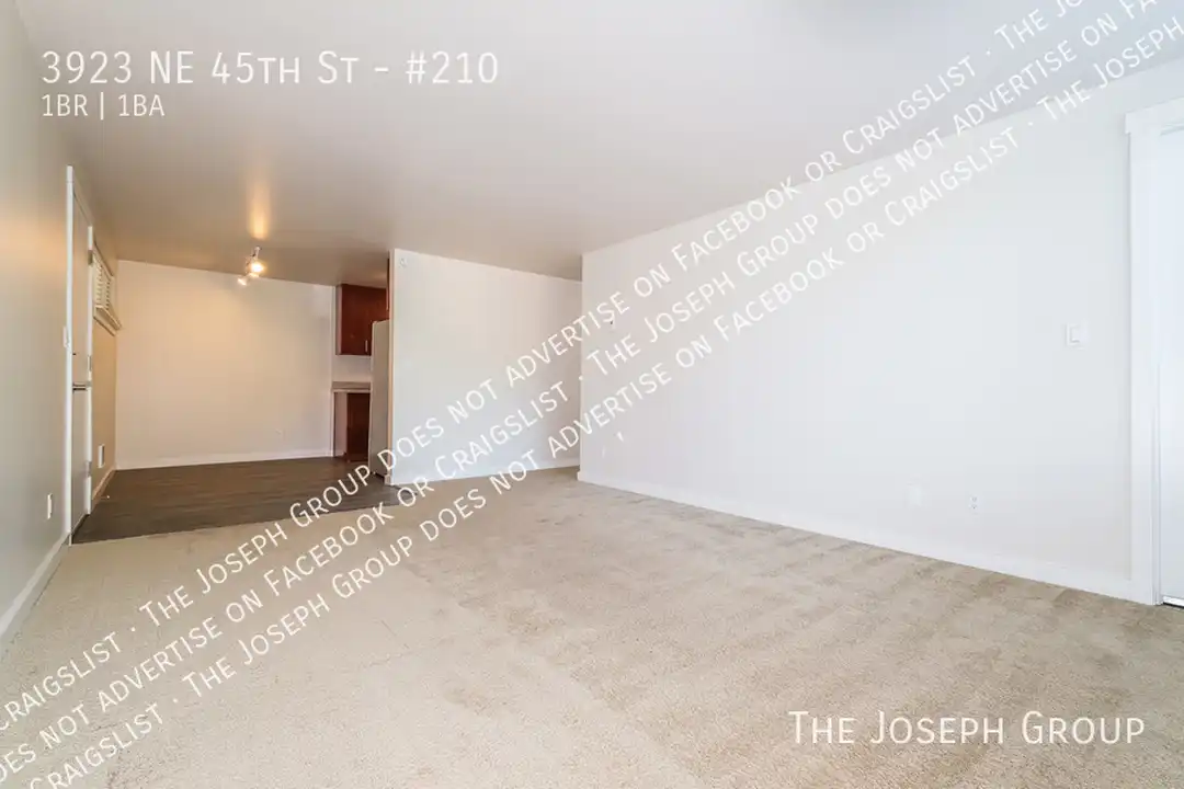 3923 NE 45th St – pohled 3