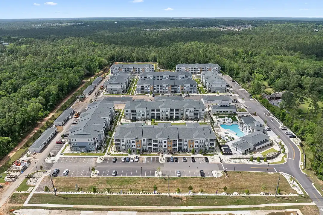 The Quinn Luxury Apartments - View 5