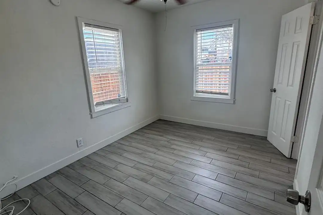 1422 S Casino Center Blvd unit #5 - More