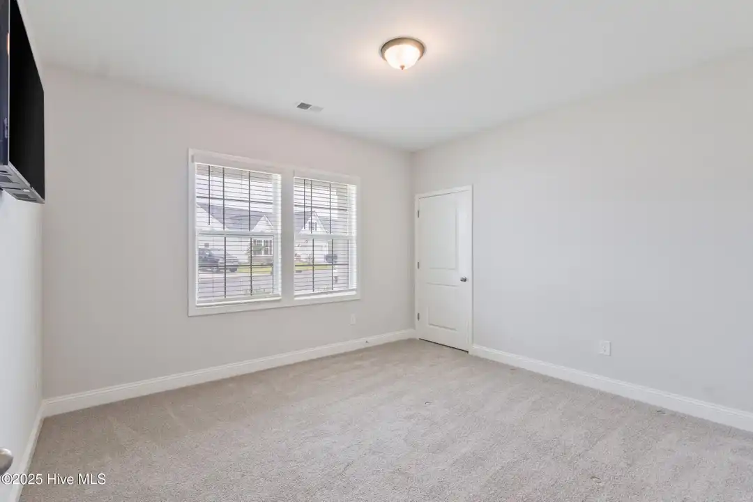 570 Tullimore Ln - View 6