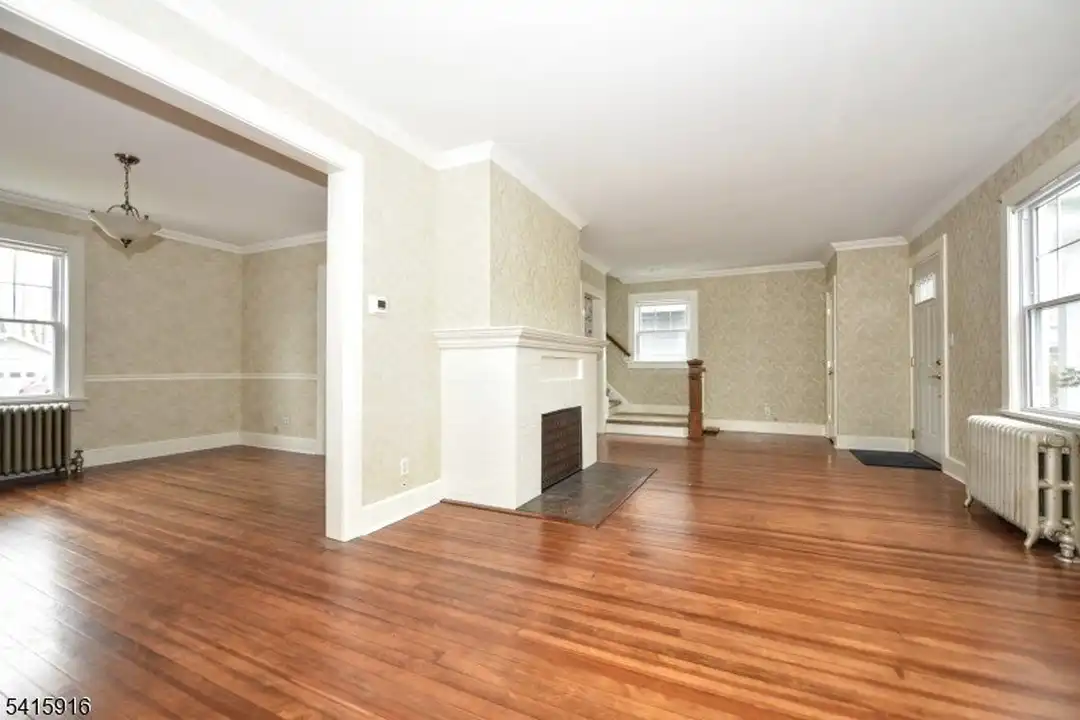 65 S Maple Ave - View 5