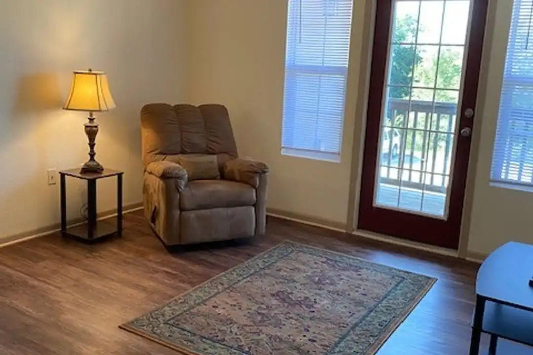 913 Westridge Dr unit # 18 - View 3
