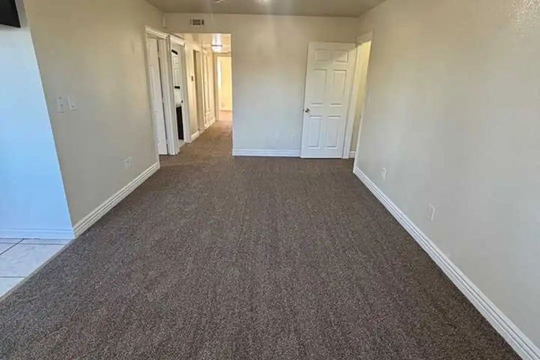 632 E 113th St - View 2