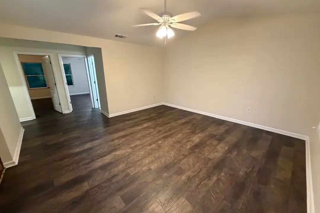 158 Melody Ln NW unit 160 - View 2