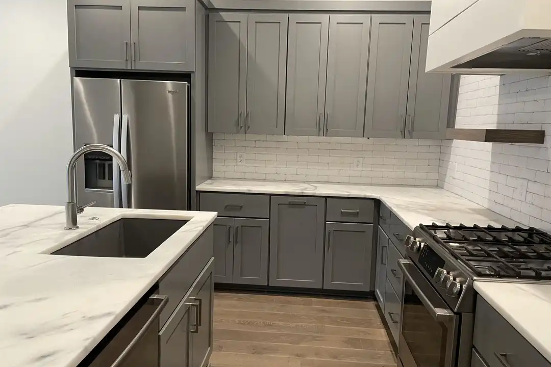 460 Heatherden Ave - More