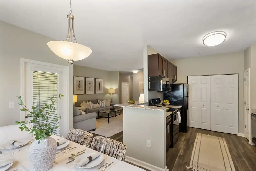 Fieldstone at Glenwood Crossing – photo 1
