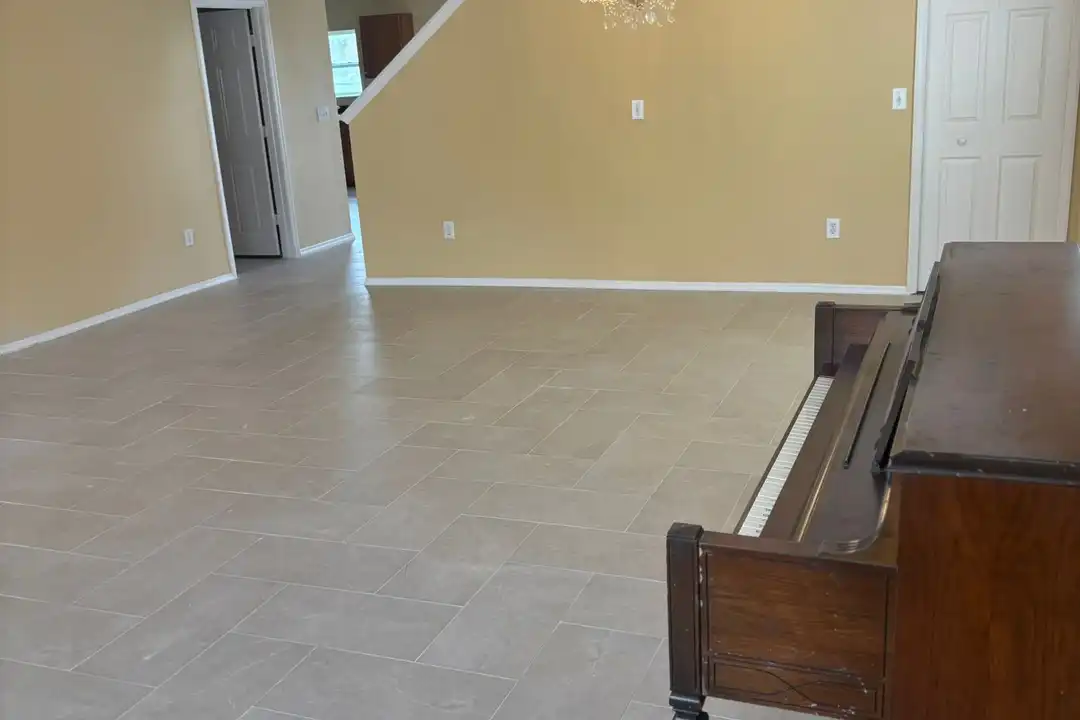 2102 Stoneview Rd - View 6