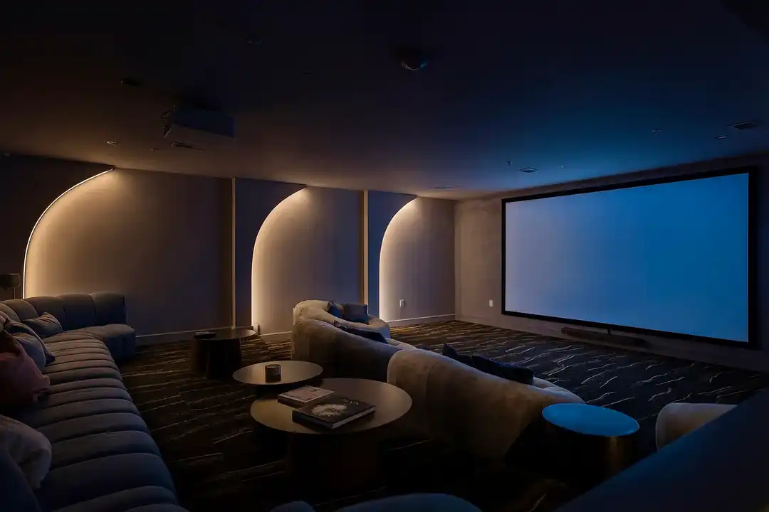 The Alexander – photo 1