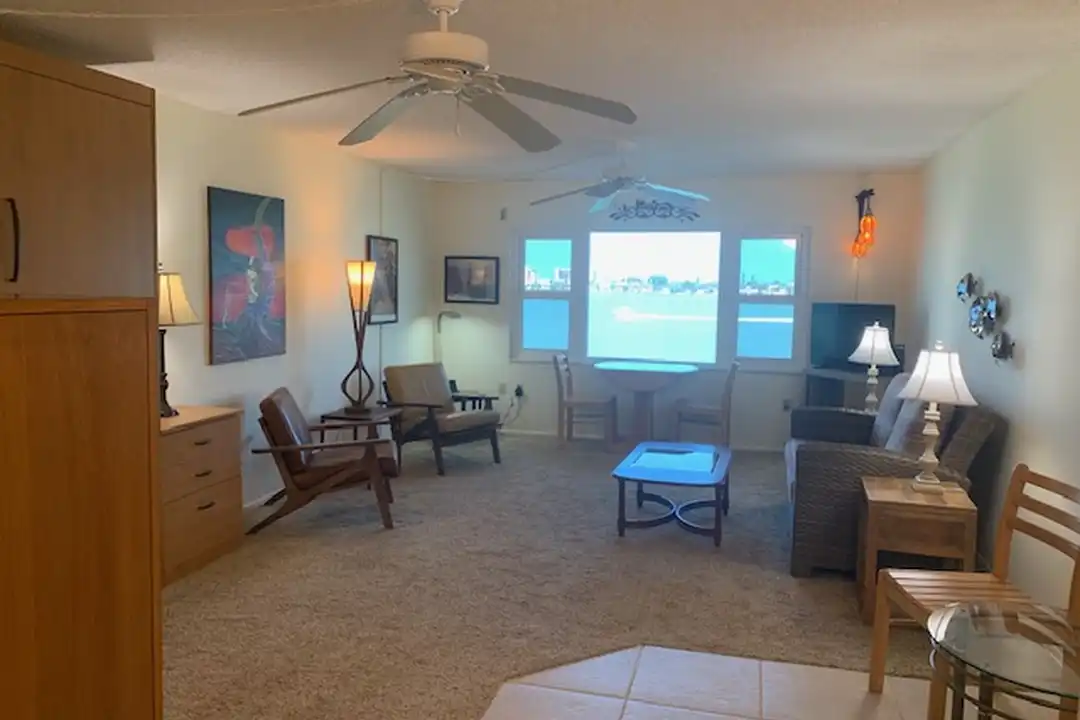 4750 Cove Cir unit 406 - View 3