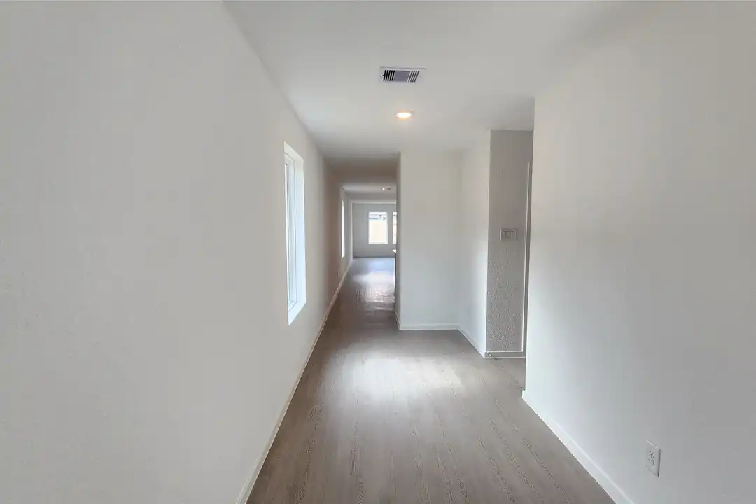 House in Hockley - View 5