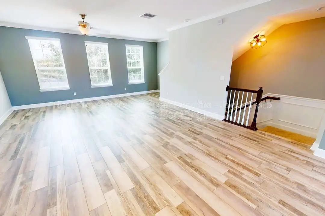 4298 Ellipse Dr - View 5
