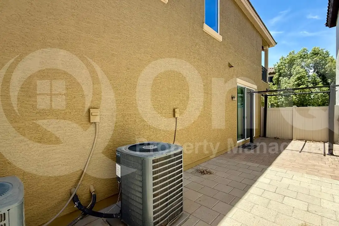 House in Gilbert - More