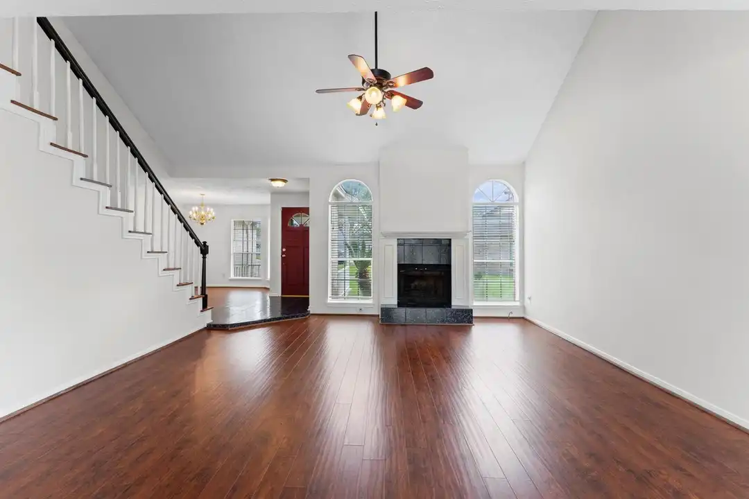 3204 Kempwood Dr - View 5