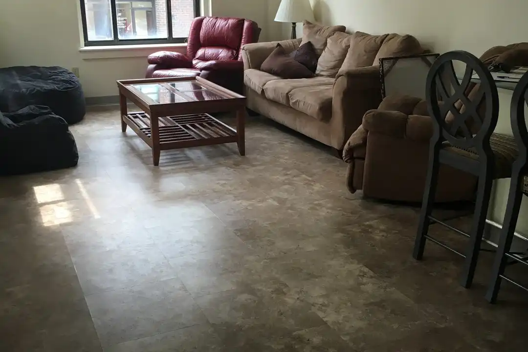 92 W Union St unit B – photo 1
