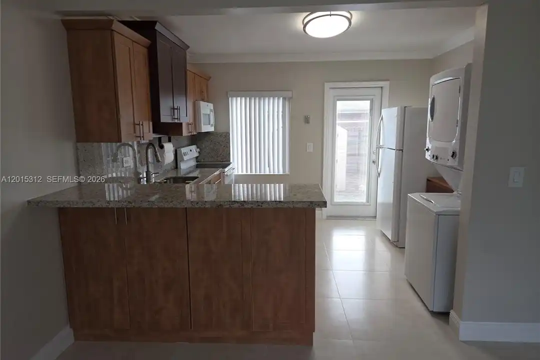 1680 E 5th Ave #1690 - View 5