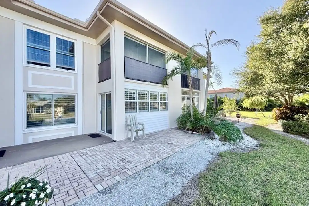 10350 Imperial Point Dr W unit 10 - View 3