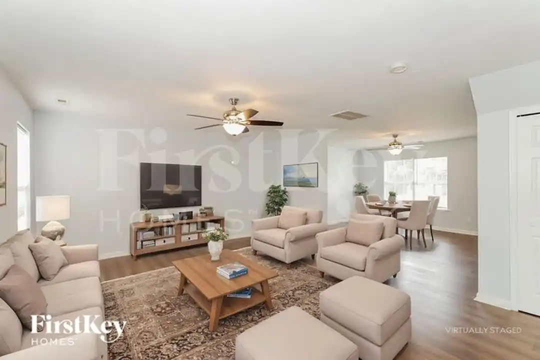 16315 Circlegreen Dr - View 5