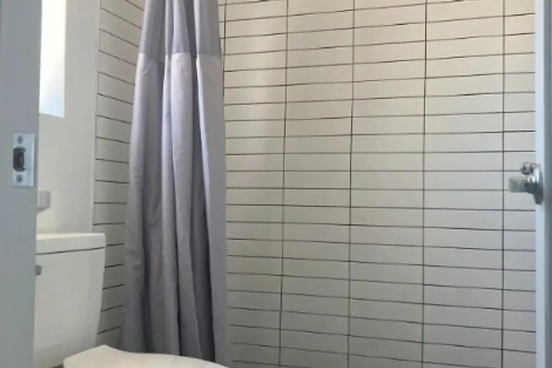3201 Broadway unit 15 - View 5