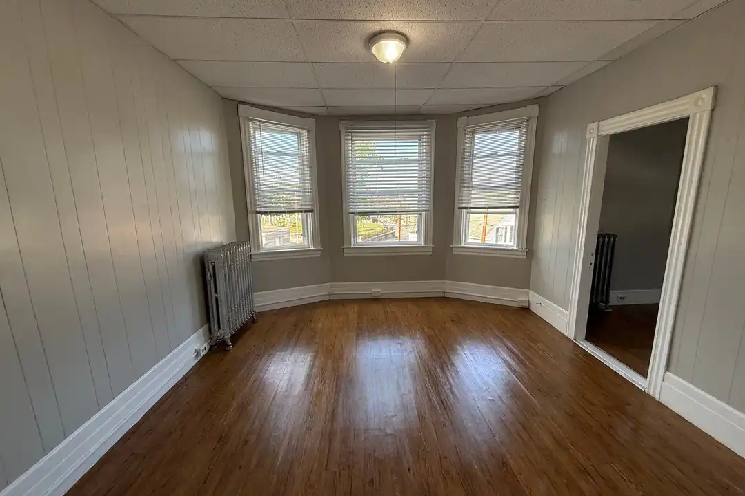 184 Laurel St unit 2 - View 5