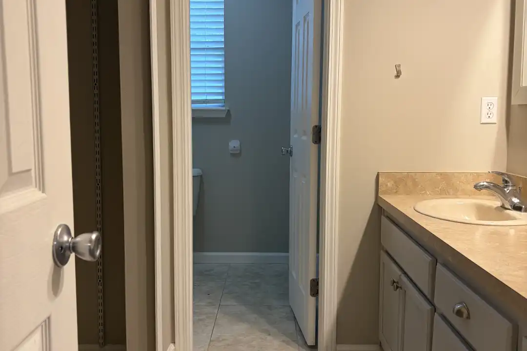4957 Verdis St - View 3