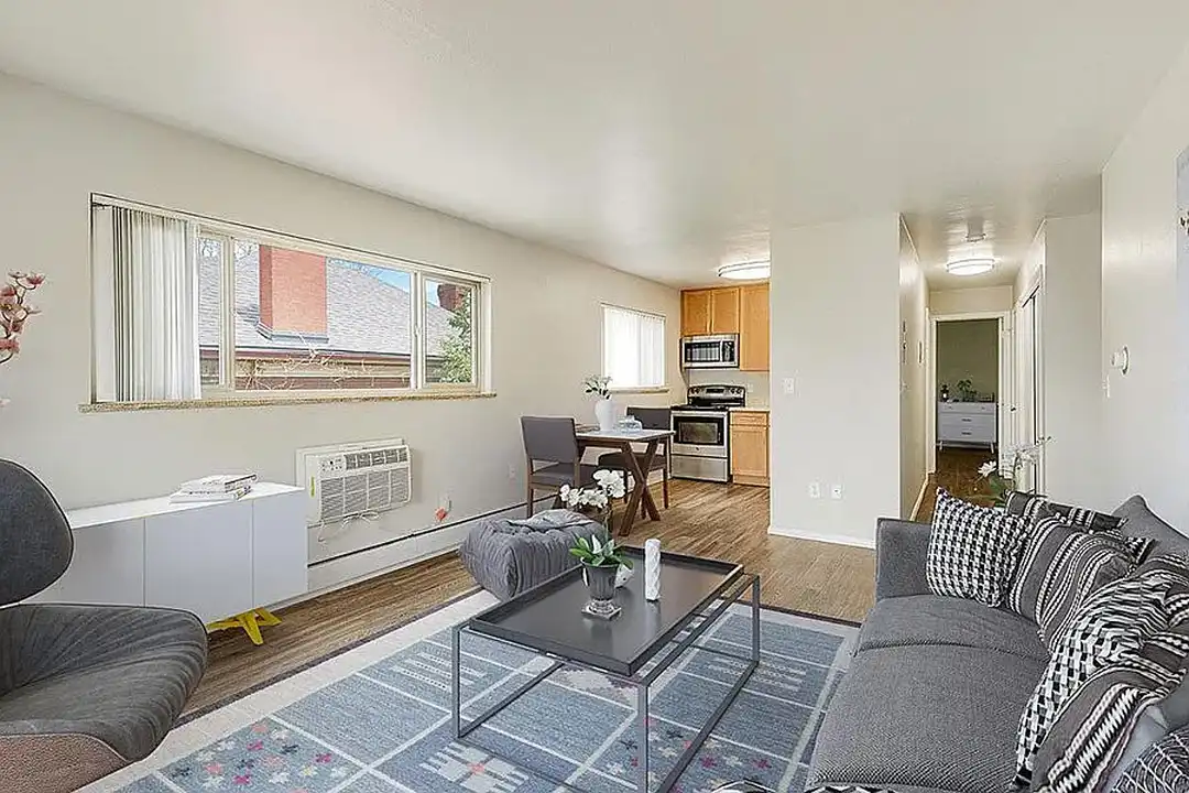 1120 & 1136 York - View 2