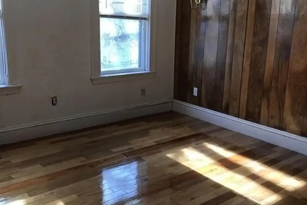 36 Gardena St unit 3 - View 4
