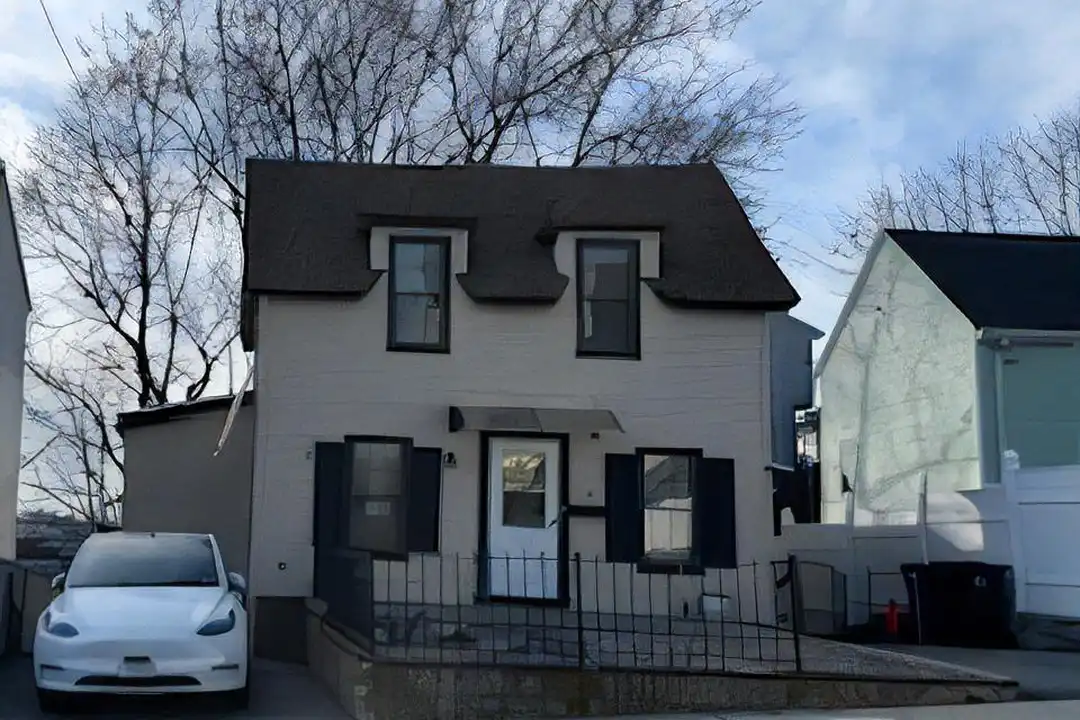 75 Summer St – photo 1