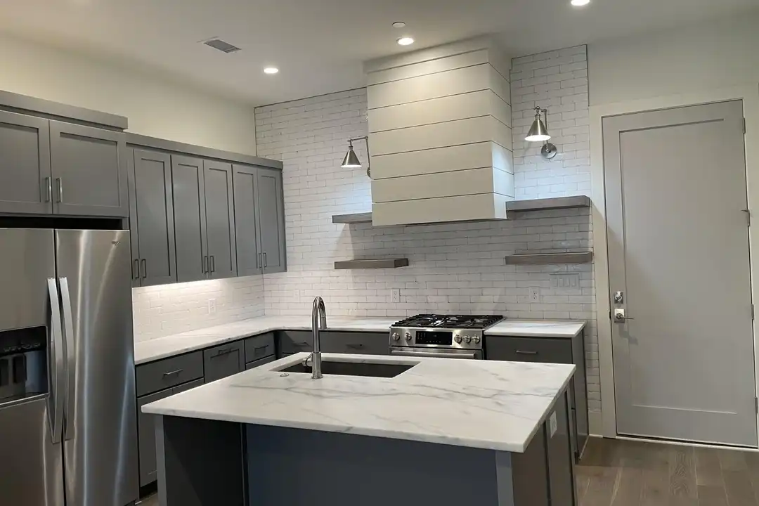 460 Heatherden Ave - View 6