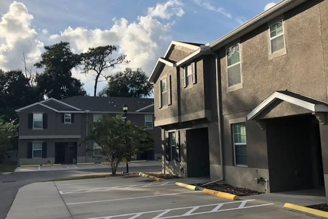 442 Belle Montclair Lp unit 2-463 – photo 1