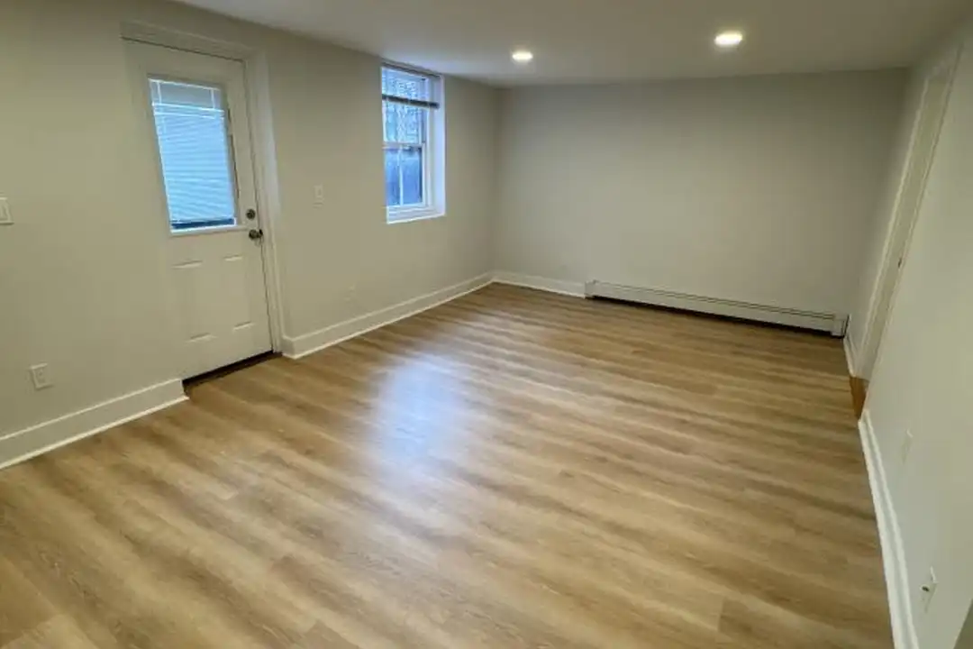 499 Beacon St - View 3