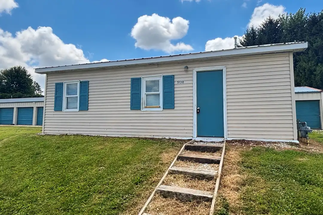 5130 W Paradise Ln – photo 1 of 7