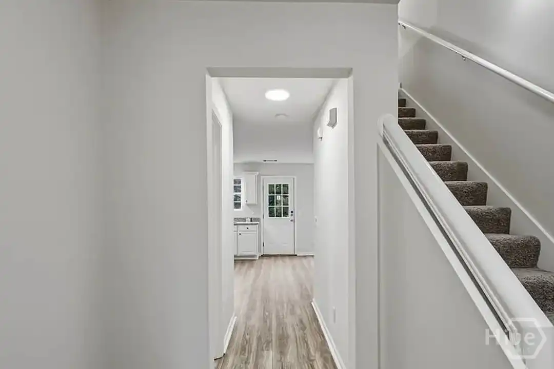 4284 Wood Cove Dr - View 5
