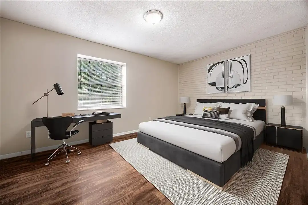 Chambliss Village Townhomes - Mais