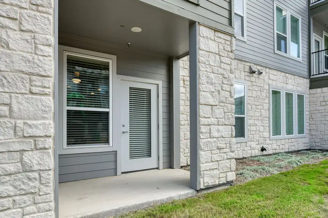 Sunstone Apartments - 5606 Culebra Rd - San Antonio, TX | Rent.