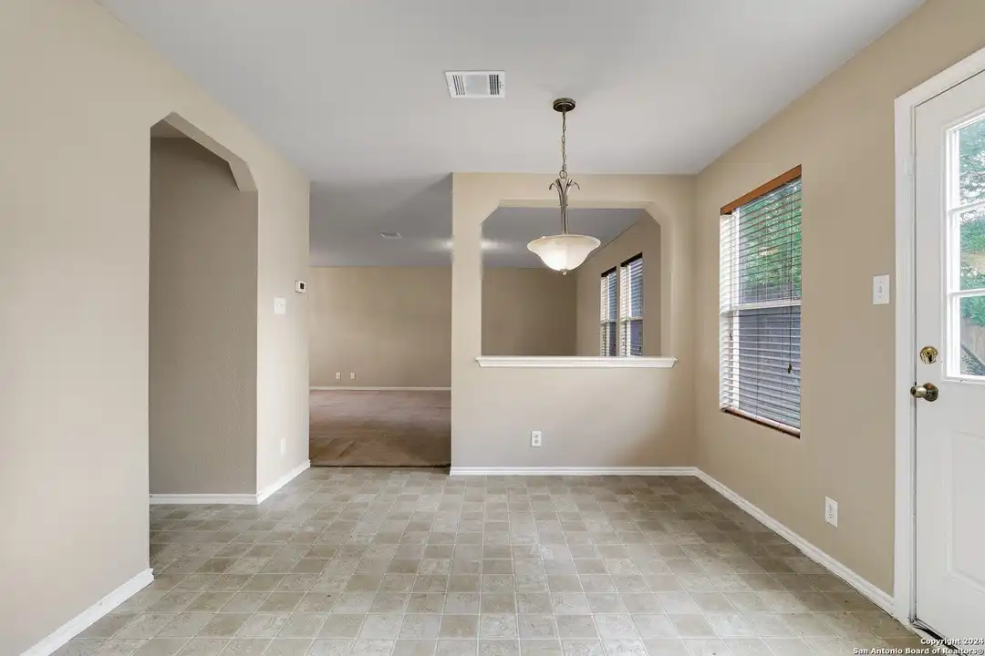 210 Birchwood Bay - More
