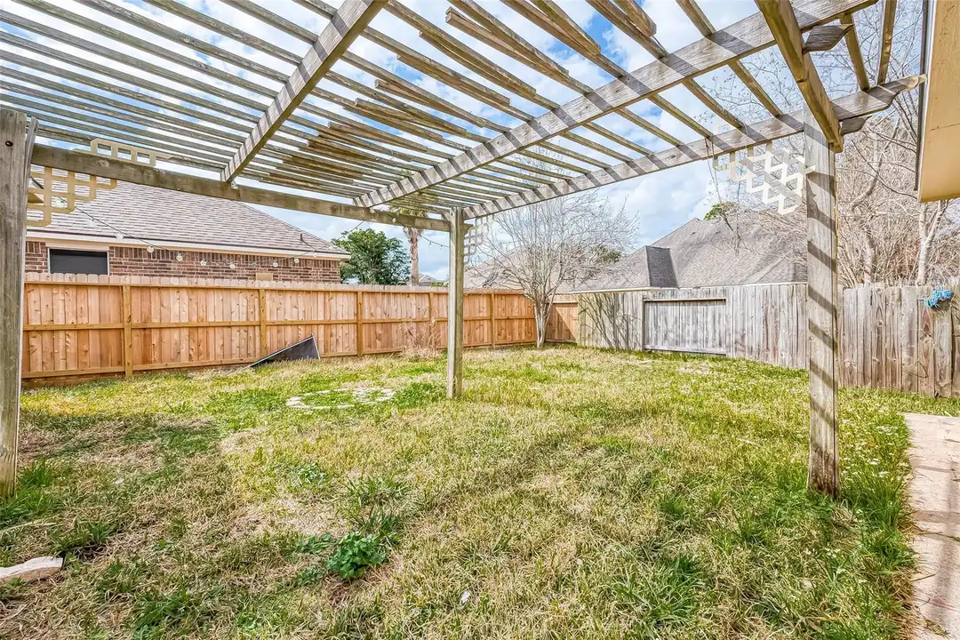 2424 Leanett Way - View 3