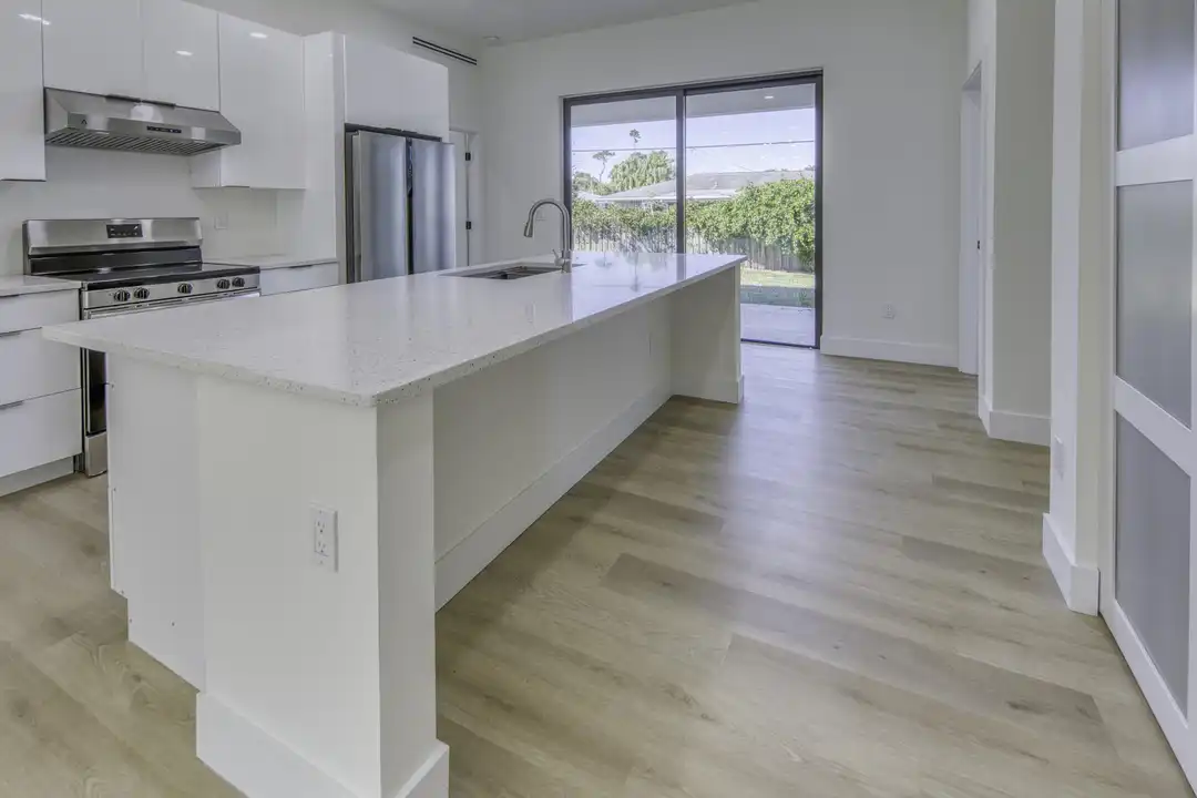 4855 Elmhurst Rd - View 4
