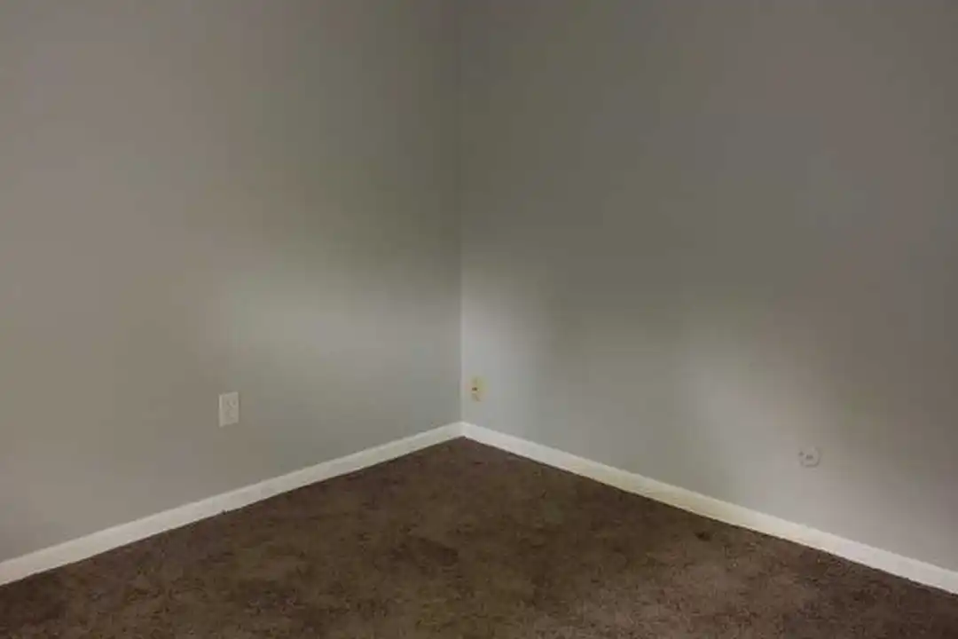 238 Maple St - More