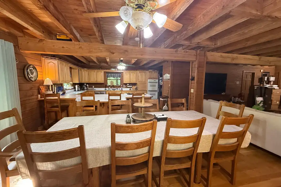 6884 E Pilot Knob Rd - More