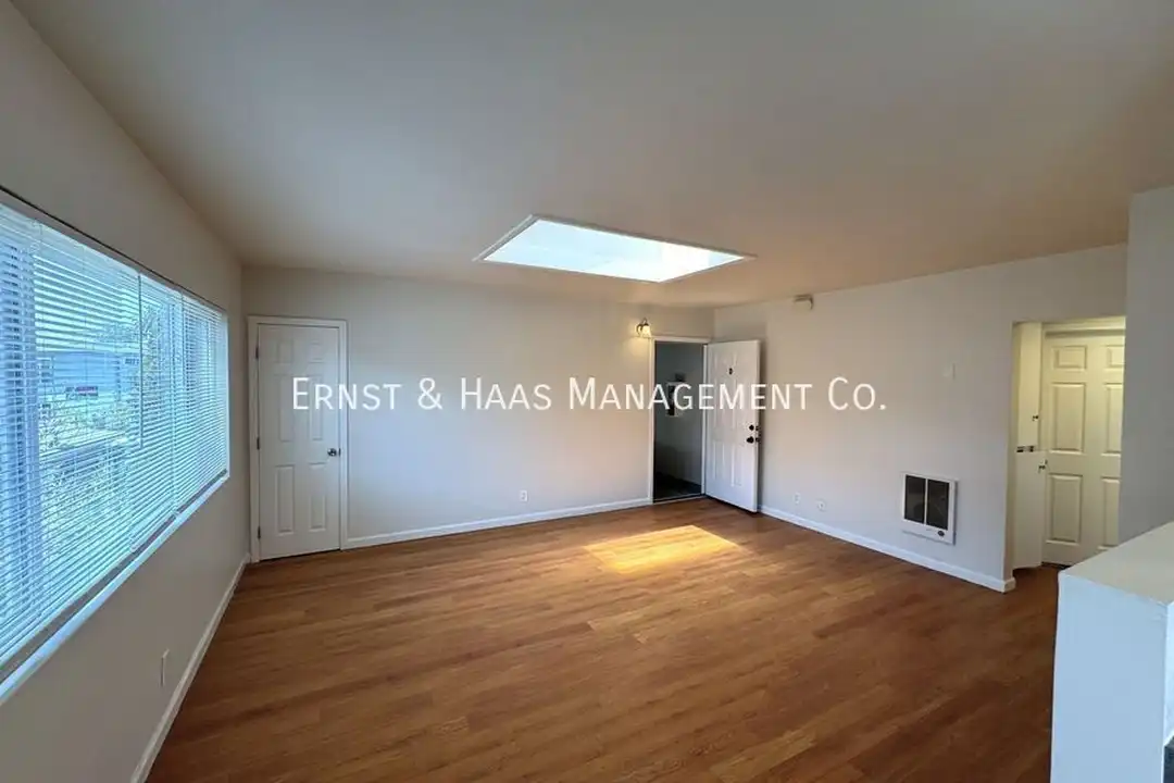 840 Walnut Ave - View 4