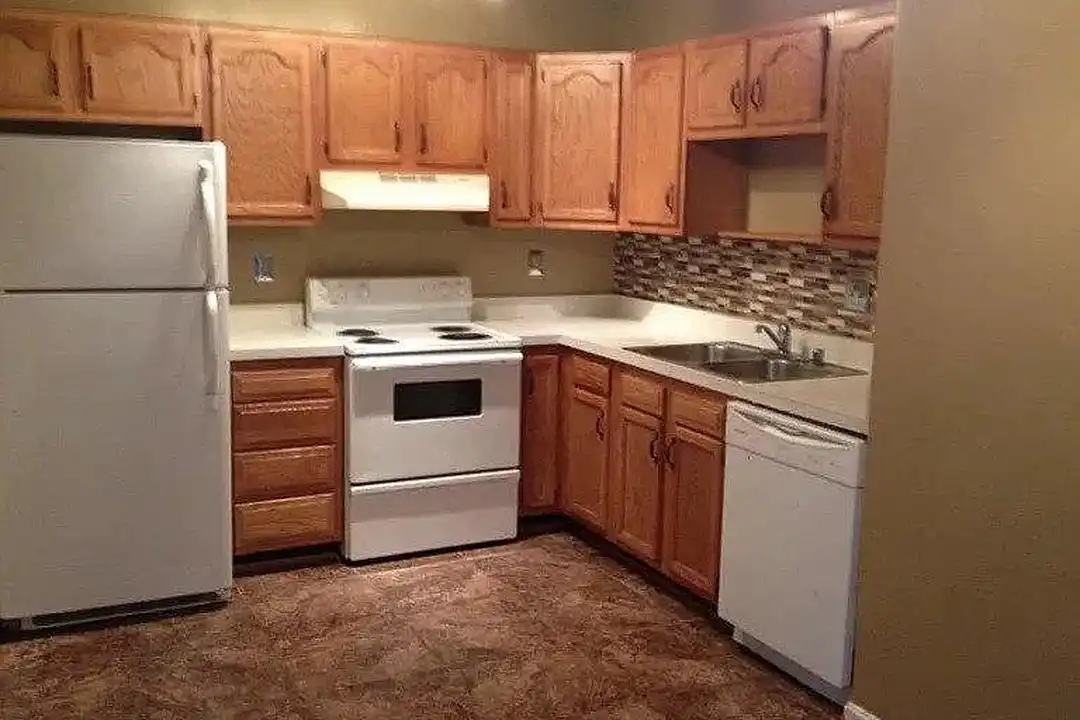 Park Place Apartments – photo 1 of 28