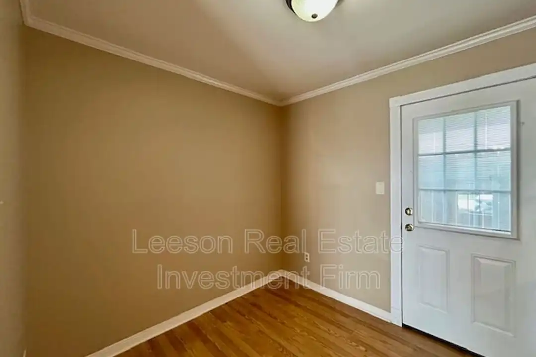 150 Chimney Stone Way - More