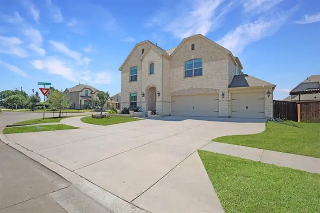 7597 Sanctuary Dr - View 2