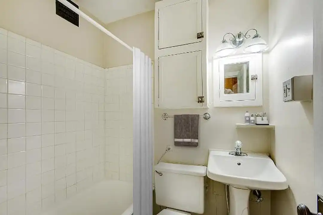 815 Sherman St – pohled 5