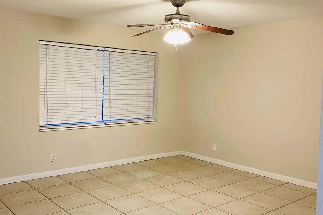 124 Yacht Club Dr #6 - View 5