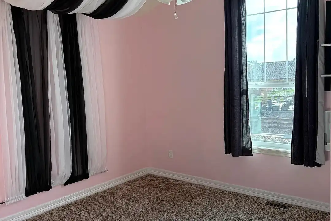 10525 Mount Sherman Way - View 3